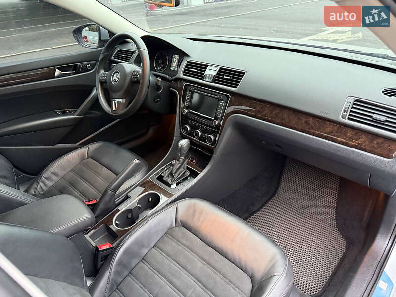 Седан Volkswagen Passat 2014 в Одесі фото 53 Седан Volkswagen Passat 2014 в Одесі