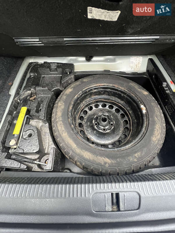 Седан Volkswagen Passat 2006 в Трускавце