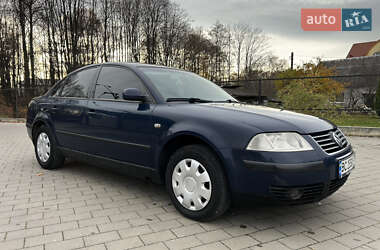 Седан Volkswagen Passat 2001 в Долині