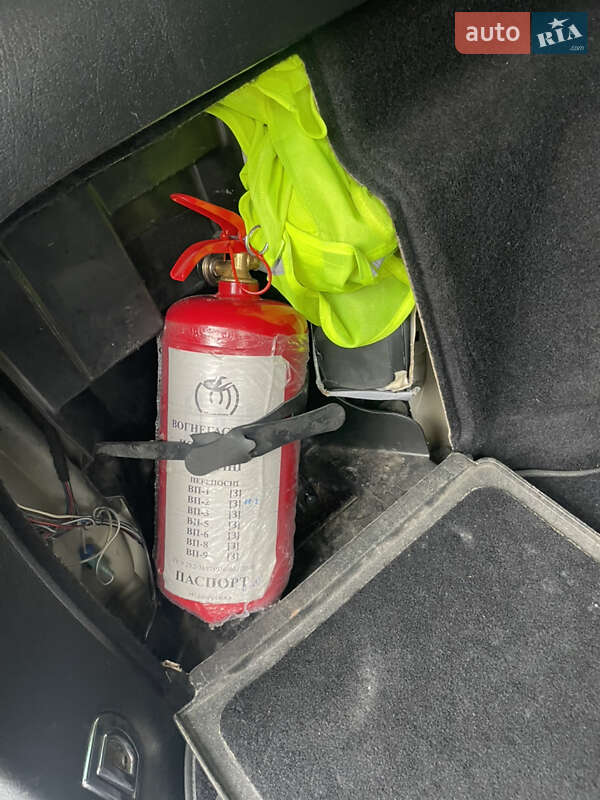 Універсал Volkswagen Passat 2002 в Львові фото 25 Універсал Volkswagen Passat 2002 в Львові