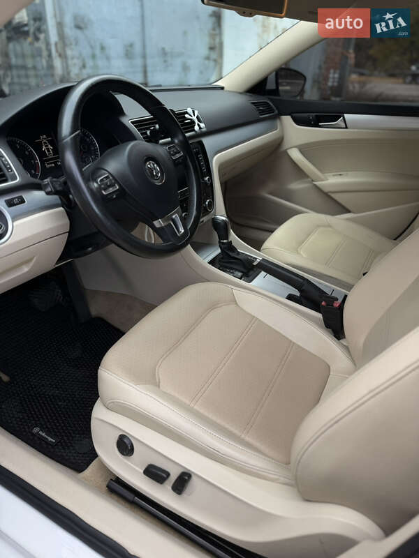 Седан Volkswagen Passat 2011 в Лубнах фото 46 Седан Volkswagen Passat 2011 в Лубнах