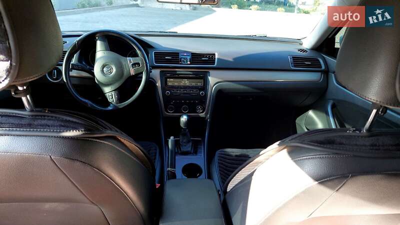 Седан Volkswagen Passat 2014 в Кропивницком