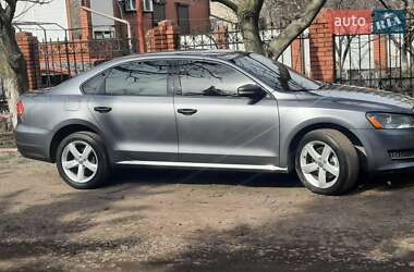 Седан Volkswagen Passat 2014 в Харькове