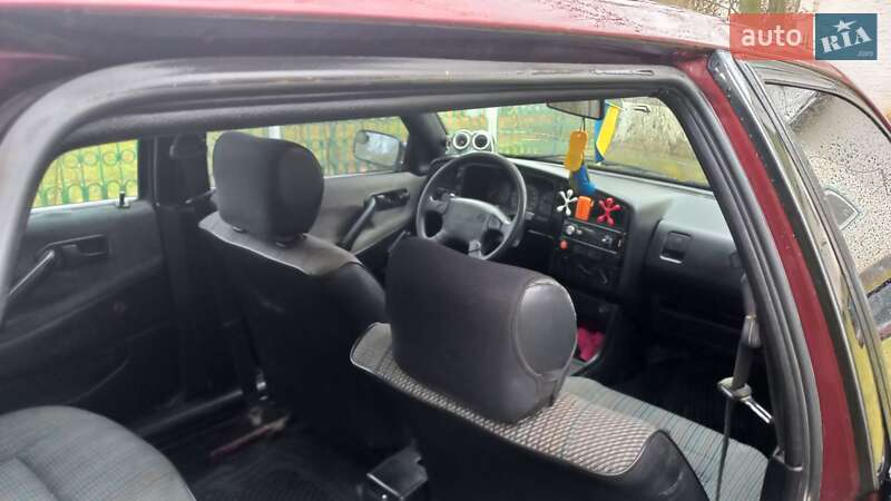 Седан Volkswagen Passat 1991 в Гайсине