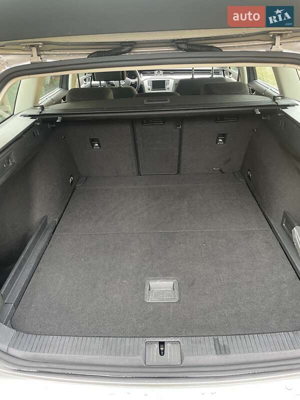 Универсал Volkswagen Passat 2015 в Ужгороде