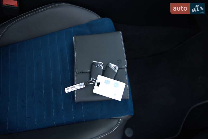 Універсал Volkswagen Passat 2020 в Полтаві