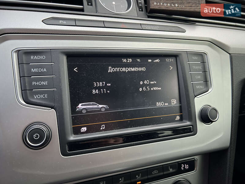 Универсал Volkswagen Passat 2015 в Львове фото 26 Универсал Volkswagen Passat 2015 в Львове