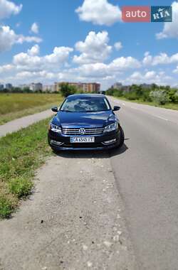 Седан Volkswagen Passat 2011 в Кривом Роге