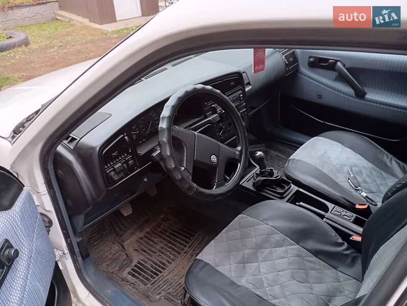 Универсал Volkswagen Passat 1992 в Золотоноше