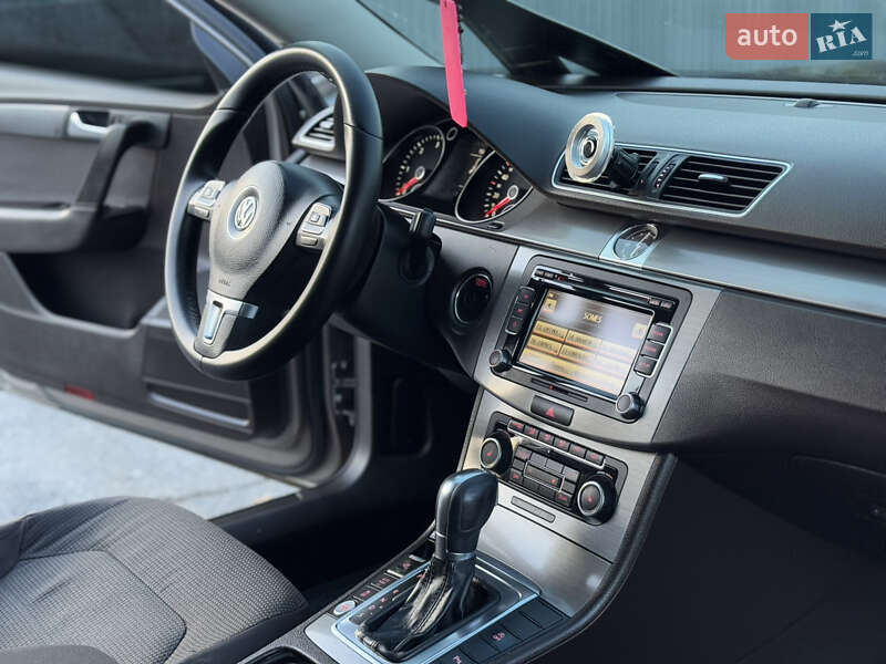Седан Volkswagen Passat 2011 в Межгорье фото 44 Седан Volkswagen Passat 2011 в Межгорье