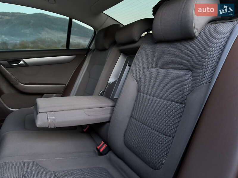 Седан Volkswagen Passat 2011 в Межгорье фото 64 Седан Volkswagen Passat 2011 в Межгорье