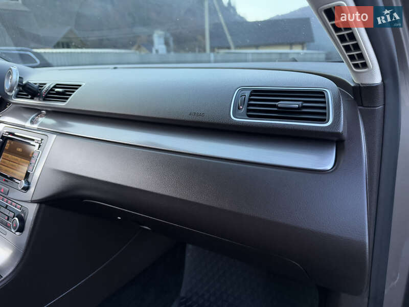 Седан Volkswagen Passat 2011 в Межгорье фото 73 Седан Volkswagen Passat 2011 в Межгорье