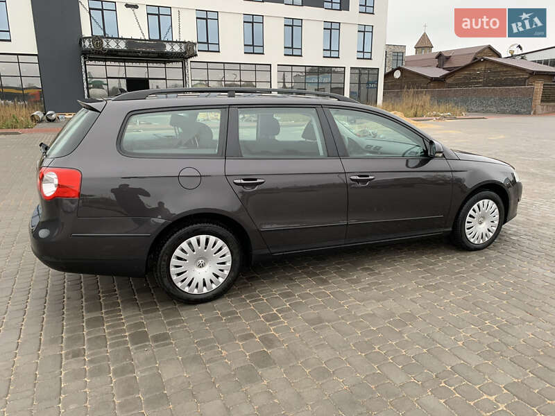 Универсал Volkswagen Passat 2009 в Житомире фото 5 Универсал Volkswagen Passat 2009 в Житомире