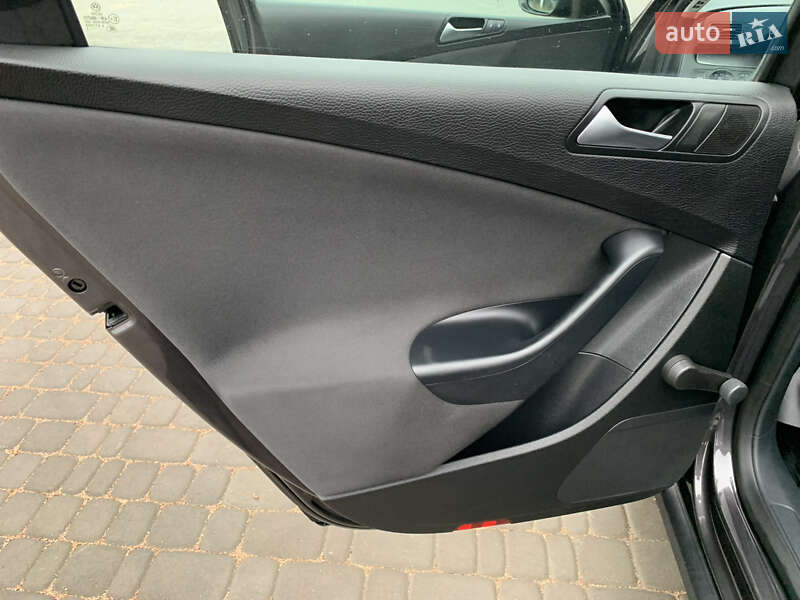 Универсал Volkswagen Passat 2009 в Житомире фото 18 Универсал Volkswagen Passat 2009 в Житомире