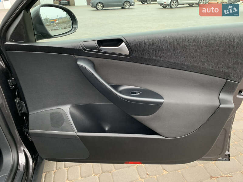 Универсал Volkswagen Passat 2009 в Житомире фото 20 Универсал Volkswagen Passat 2009 в Житомире