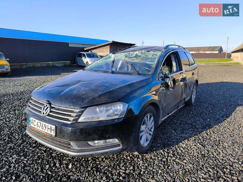 Универсал Volkswagen Passat 2011 в Луцке