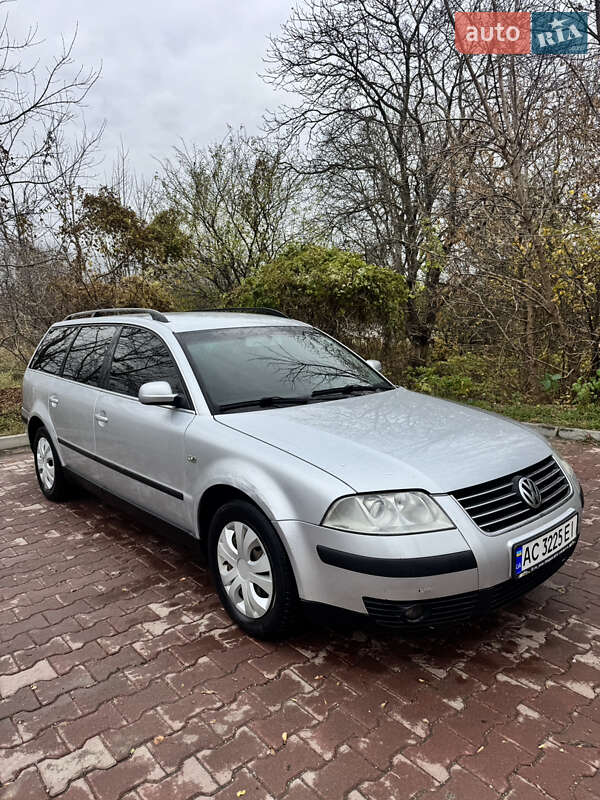 Універсал Volkswagen Passat 2001 в Рівному