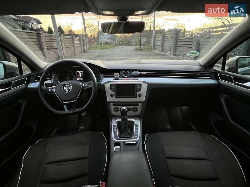 Универсал Volkswagen Passat 2015 в Ивано-Франковске фото 17 Универсал Volkswagen Passat 2015 в Ивано-Франковске