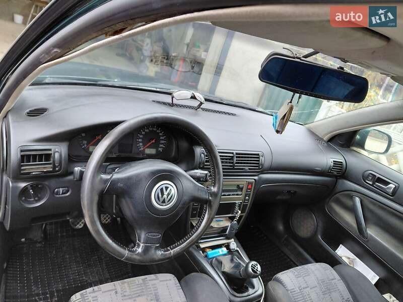 Універсал Volkswagen Passat 1999 в Великій Михайлівці