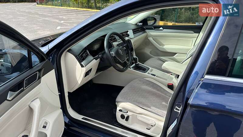 Универсал Volkswagen Passat 2016 в Хусте фото 20 Универсал Volkswagen Passat 2016 в Хусте