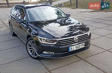 Универсал Volkswagen Passat 2018 в Киеве