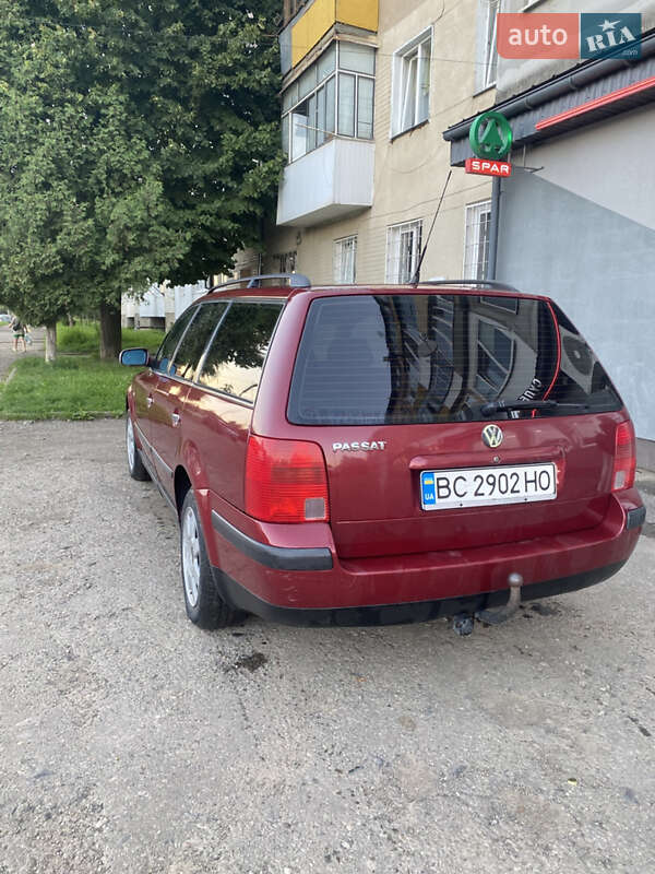 Універсал Volkswagen Passat 1998 в Самборі
