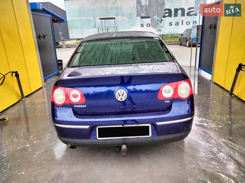 Седан Volkswagen Passat 2005 в Валках