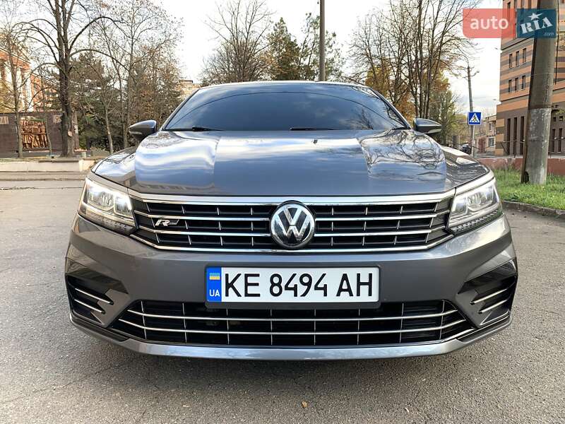Седан Volkswagen Passat 2017 в Кривом Роге