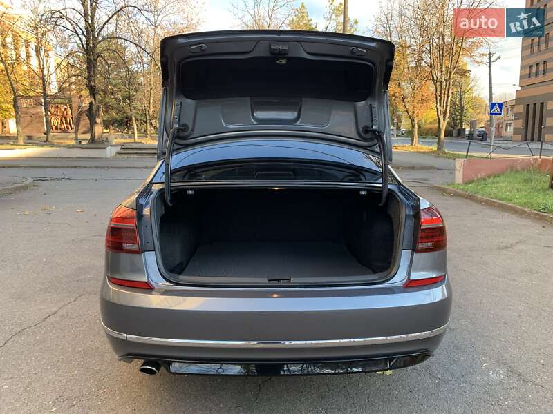Седан Volkswagen Passat 2017 в Кривом Роге