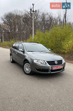 Універсал Volkswagen Passat 2009 в Полтаві