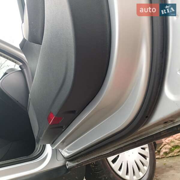 Универсал Volkswagen Passat 2007 в Виньковцах фото 71 Универсал Volkswagen Passat 2007 в Виньковцах