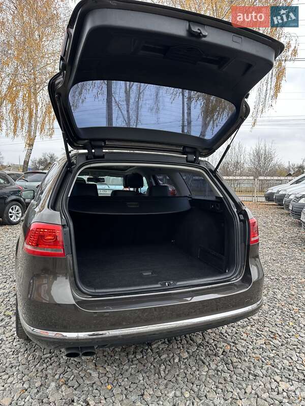 Універсал Volkswagen Passat 2012 в Смілі