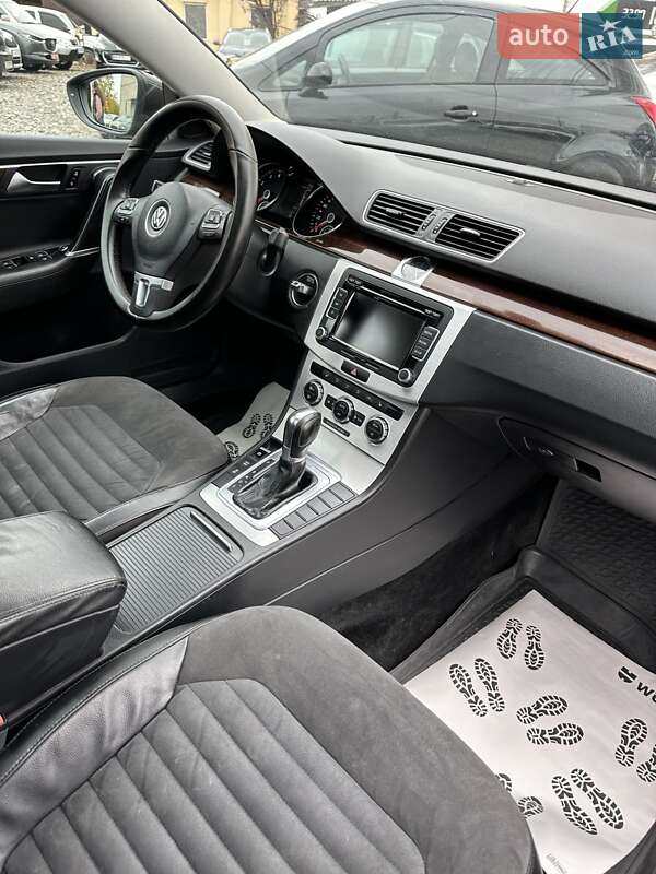Універсал Volkswagen Passat 2012 в Смілі