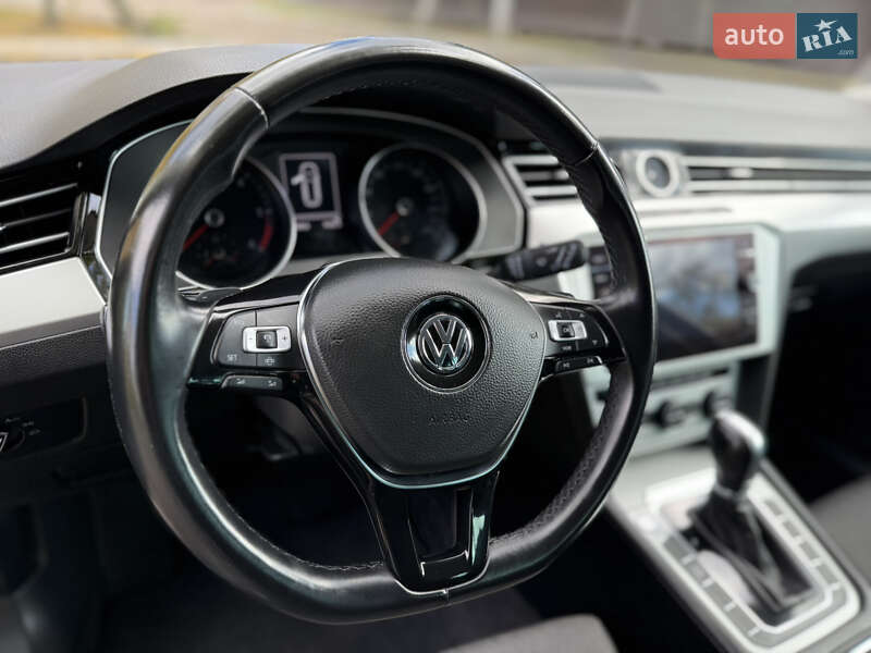 Универсал Volkswagen Passat 2019 в Броварах фото 15 Универсал Volkswagen Passat 2019 в Броварах
