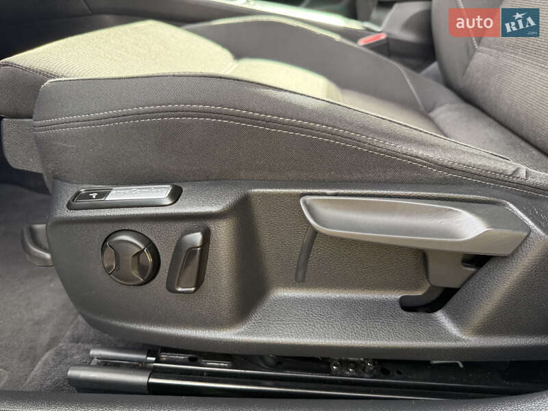 Универсал Volkswagen Passat 2019 в Броварах фото 18 Универсал Volkswagen Passat 2019 в Броварах