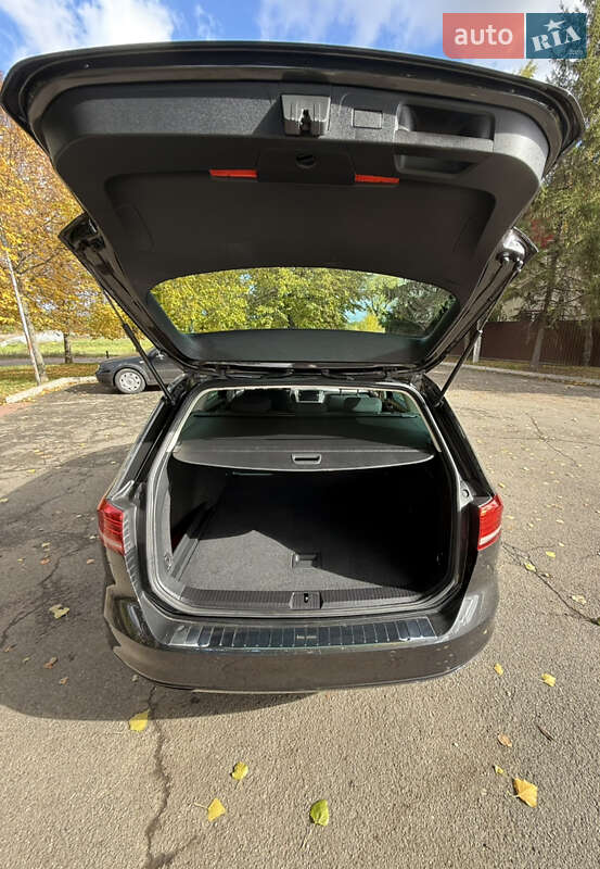 Универсал Volkswagen Passat 2019 в Броварах фото 25 Универсал Volkswagen Passat 2019 в Броварах