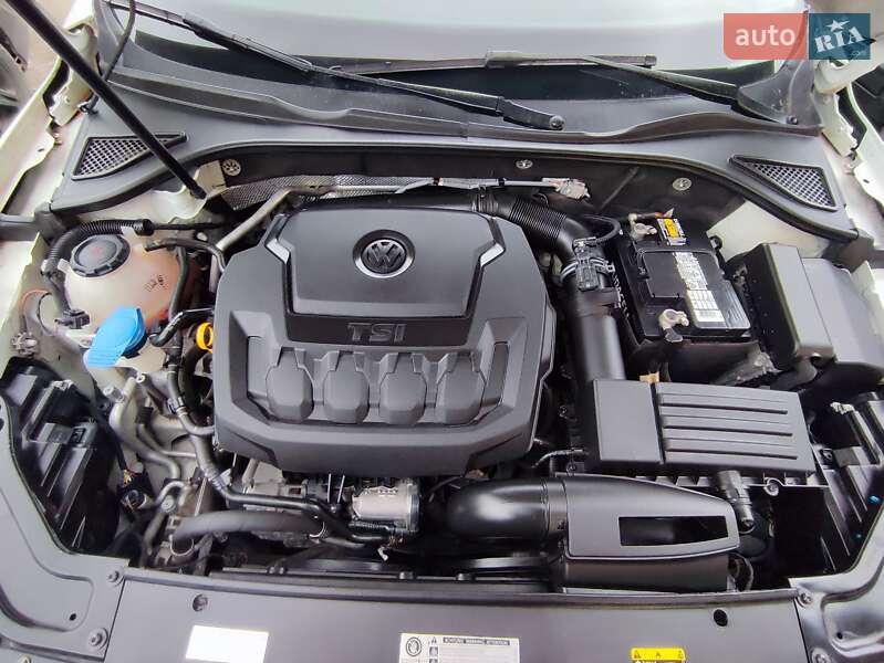 Седан Volkswagen Passat 2018 в Києві