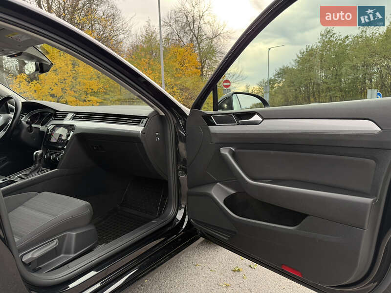 Универсал Volkswagen Passat 2020 в Бердичеве фото 35 Универсал Volkswagen Passat 2020 в Бердичеве
