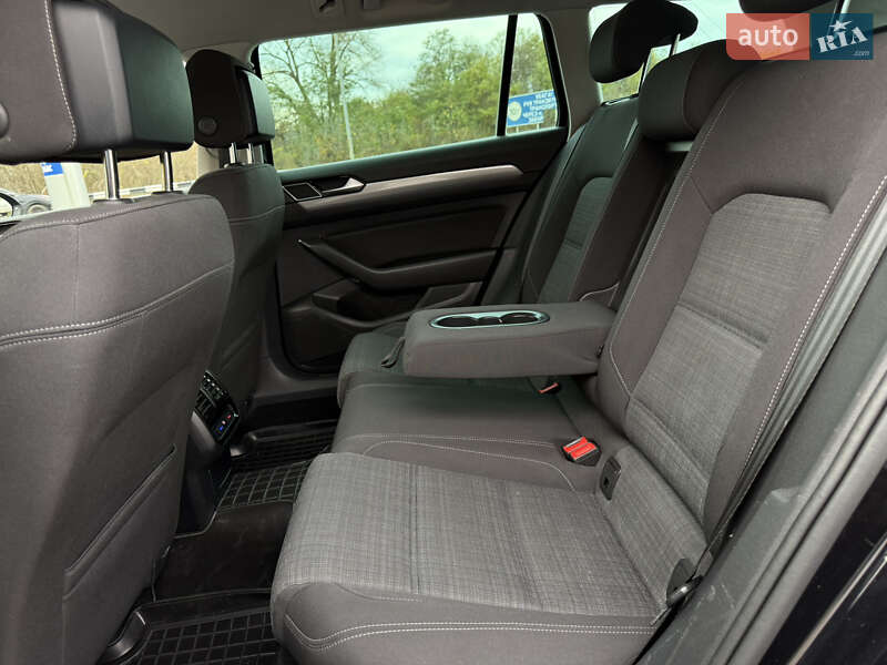 Универсал Volkswagen Passat 2020 в Бердичеве фото 60 Универсал Volkswagen Passat 2020 в Бердичеве