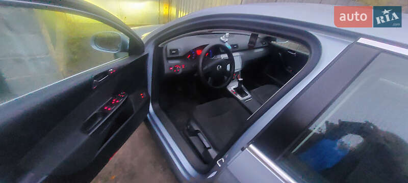 Седан Volkswagen Passat 2005 в Славянске фото 5 Седан Volkswagen Passat 2005 в Славянске