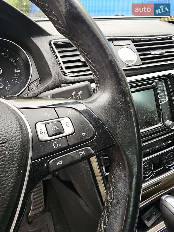 Седан Volkswagen Passat 2016 в Киеве фото 17 Седан Volkswagen Passat 2016 в Киеве