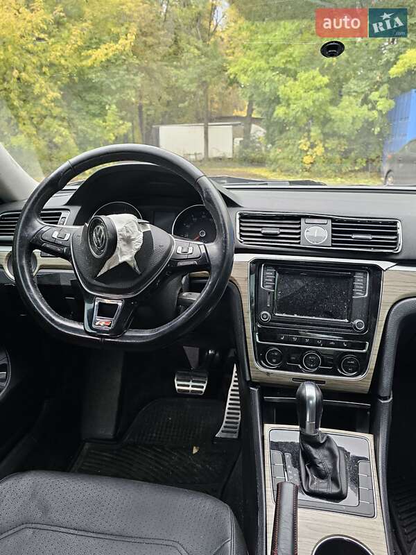 Седан Volkswagen Passat 2016 в Киеве фото 25 Седан Volkswagen Passat 2016 в Киеве