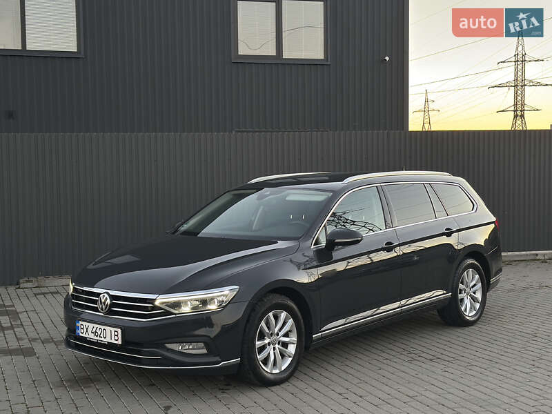 Універсал Volkswagen Passat 2020 в Ужгороді