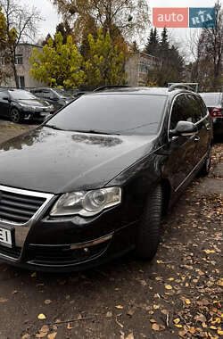 Універсал Volkswagen Passat 2005 в Сумах