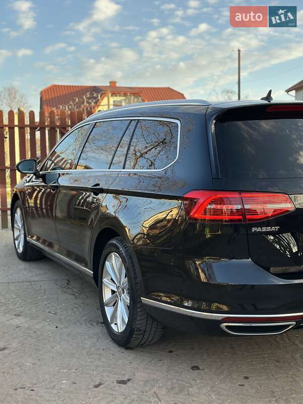 Универсал Volkswagen Passat 2019 в Стрые