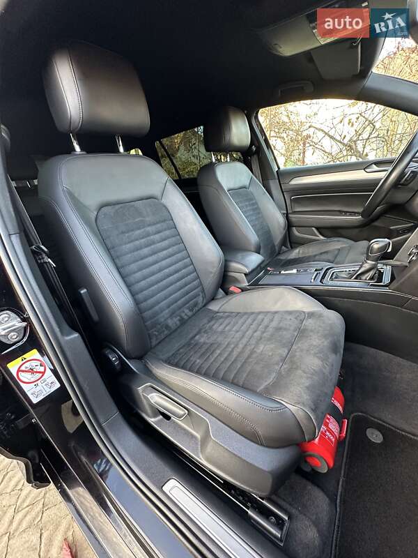 Универсал Volkswagen Passat 2019 в Стрые