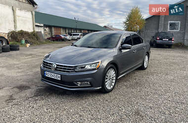 Седан Volkswagen Passat 2016 в Іршаві