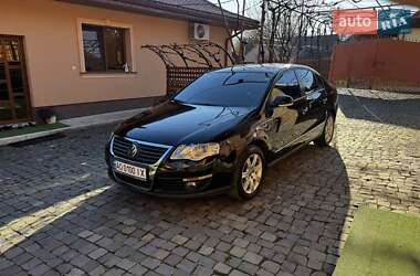 Седан Volkswagen Passat 2005 в Иршаве