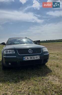 Универсал Volkswagen Passat 2003 в Смеле
