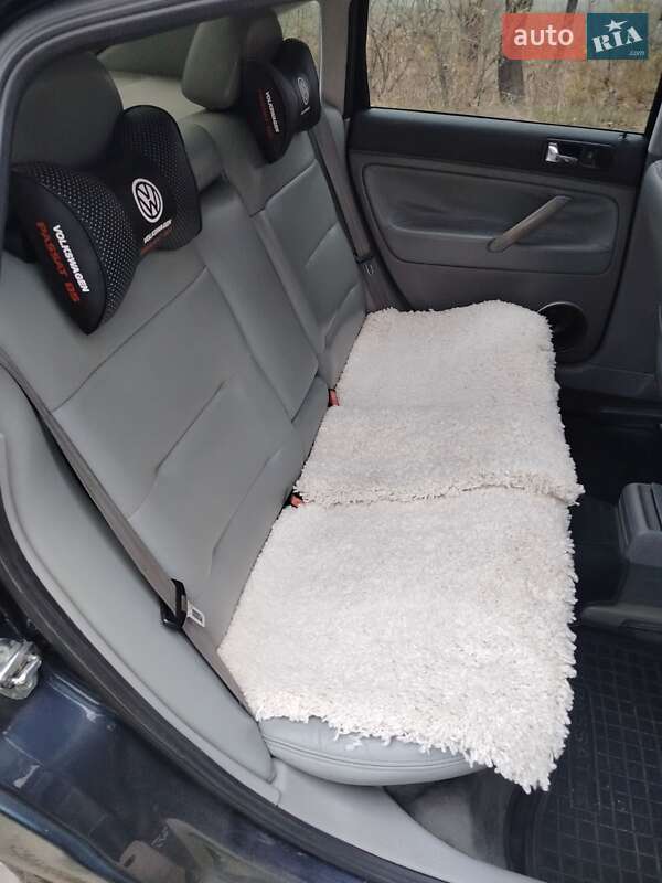 Седан Volkswagen Passat 1997 в Городку